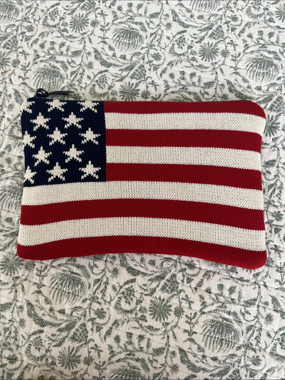 Envogue Americana Patriotic USA Flag Knitted Cosmetic Bag Zipper Pouch Clutch